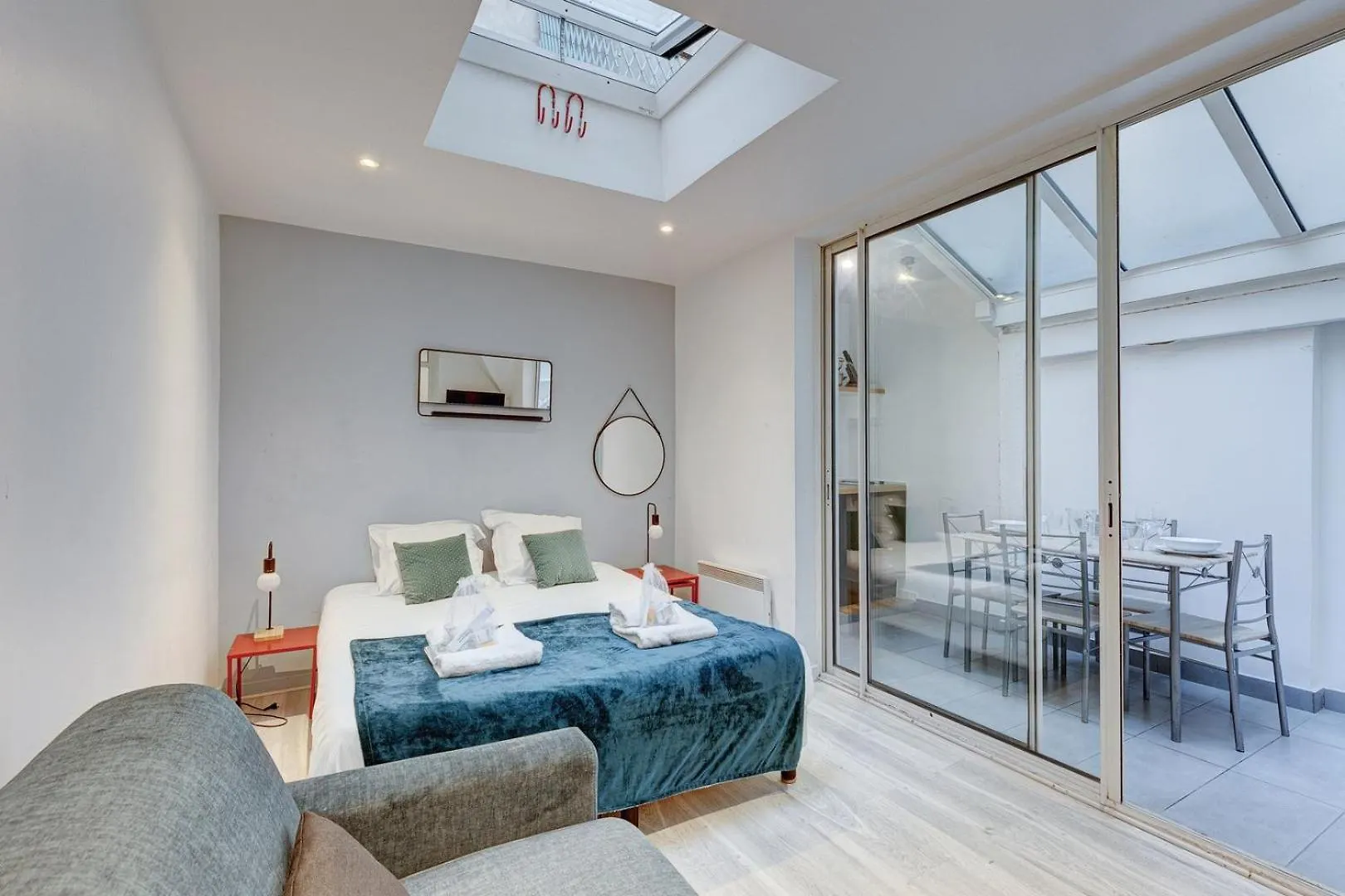 244 Suite Saint Dominique - Superb Apartment Париж Франция