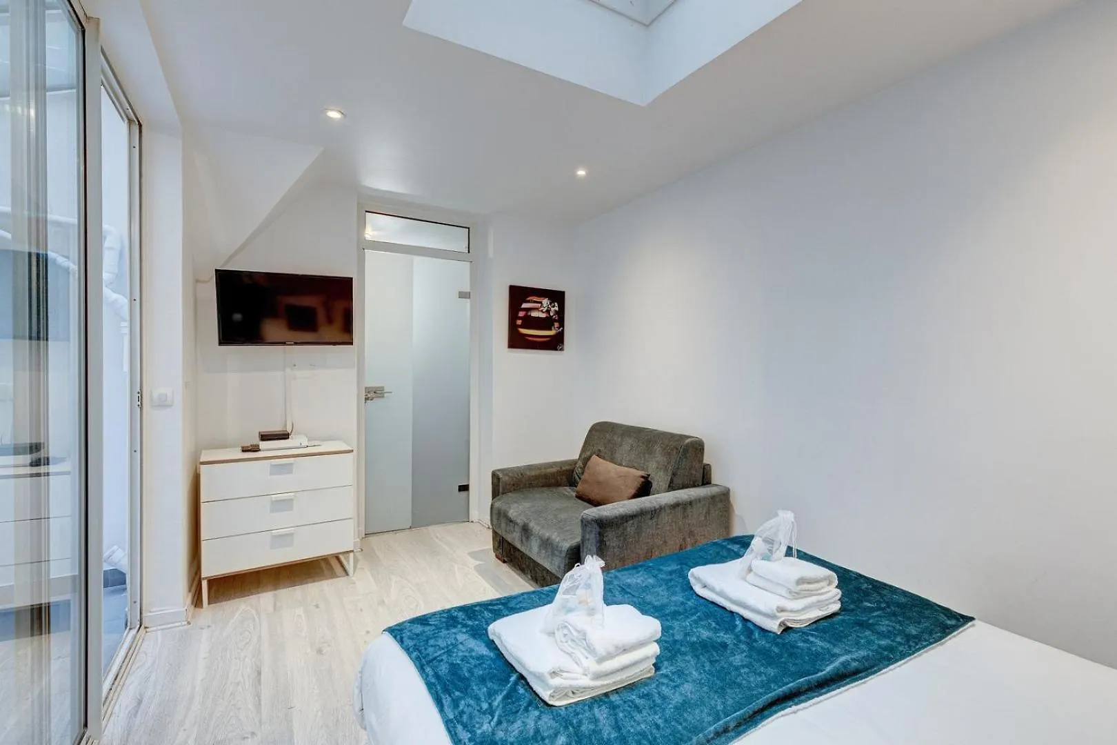244 Suite Saint Dominique - Superb Apartment Париж