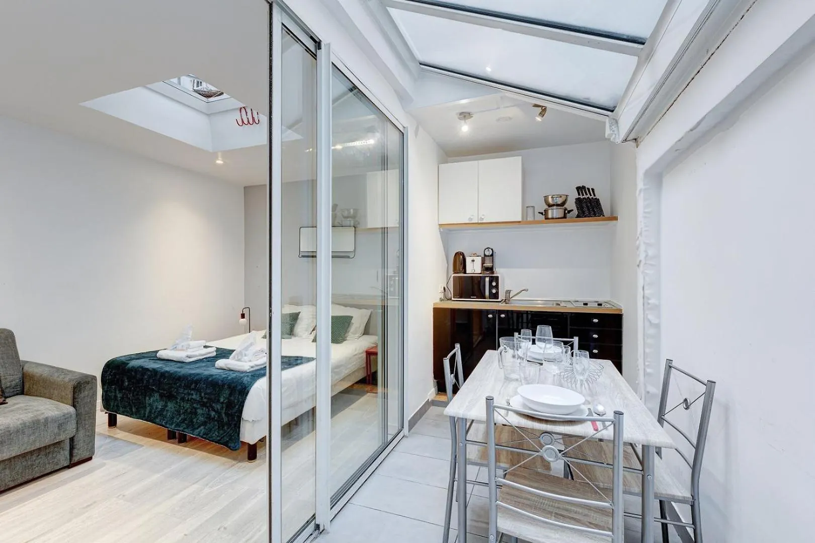 244 Suite Saint Dominique - Superb Apartment Париж Франция